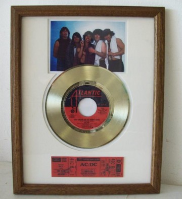 Gouden plaat ACDC You Shook me all night