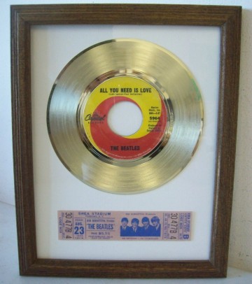 Gouden plaat The Beatles - All you need is love