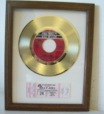 Gouden plaat Billy Joel - Only the good die young