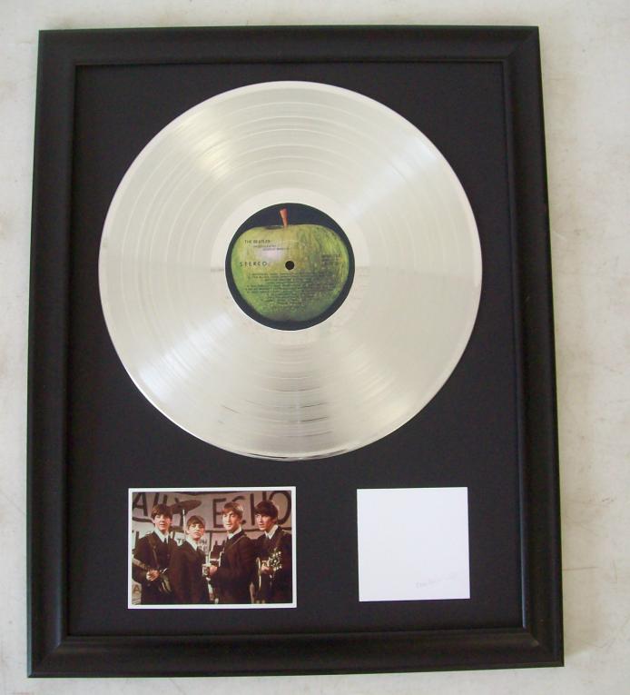 Platina plaat The Beatles Revolver