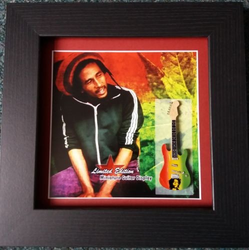 Miniatuur Gitaar van Bob Marley