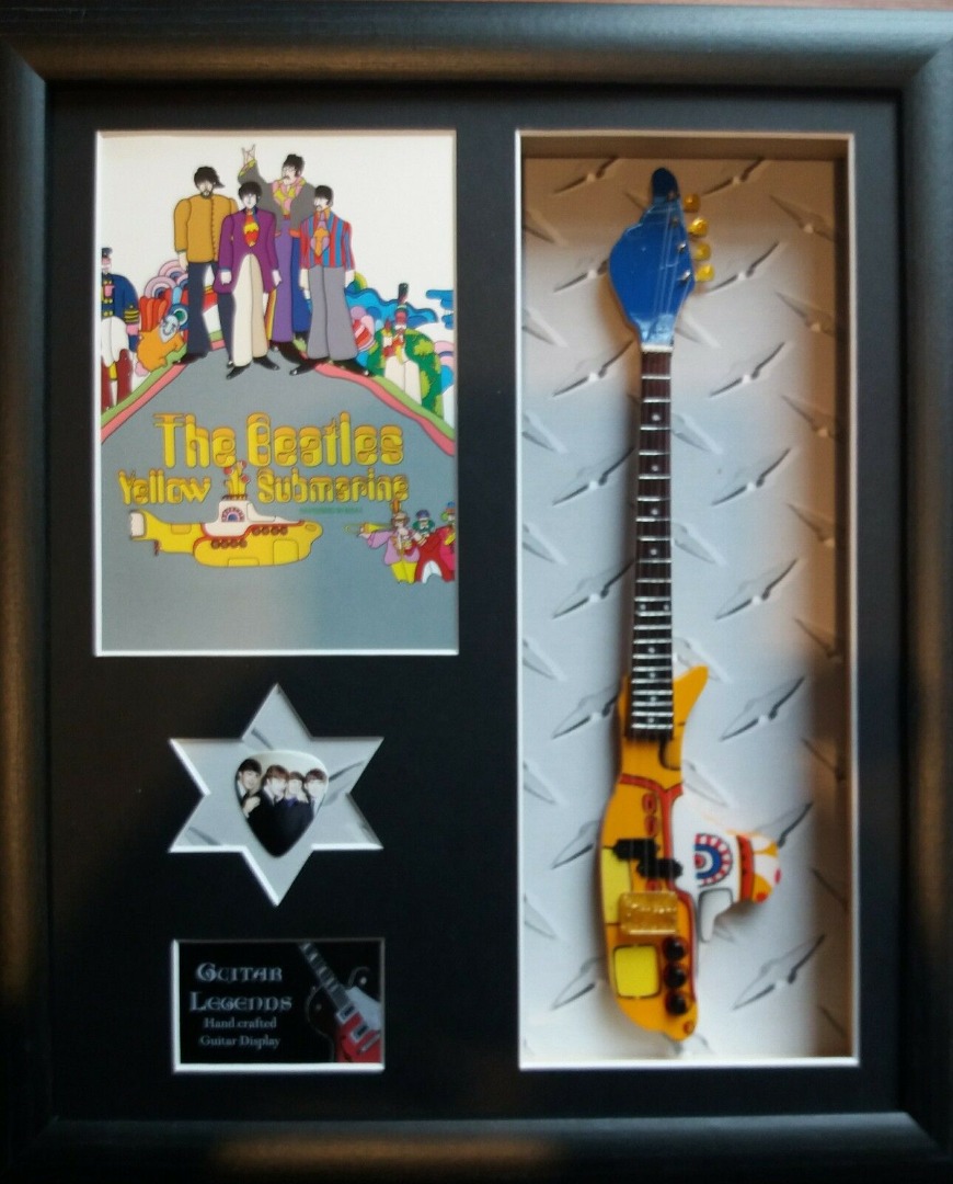 Beatles Yellow Submarine miniatuur gitaar