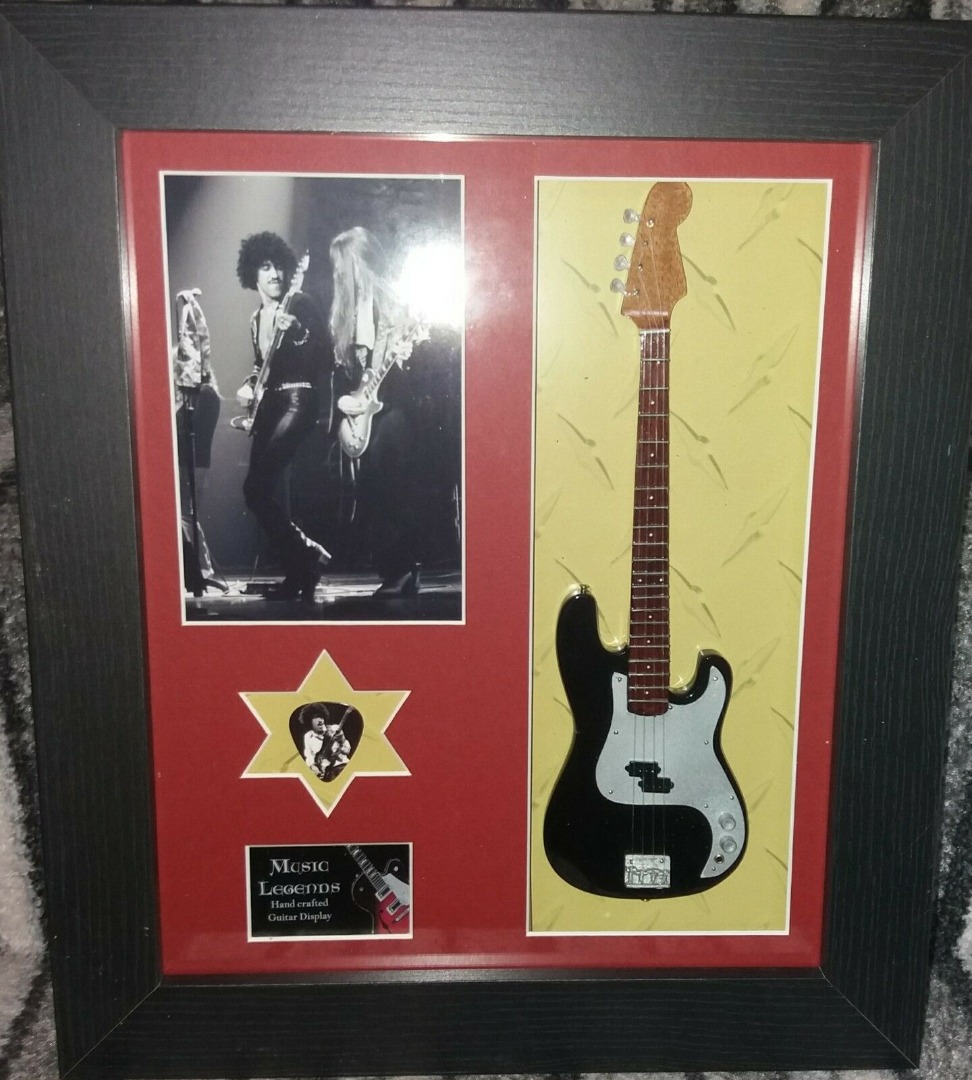 Phil Lynott Thin Lizzy miniatuur gitaar